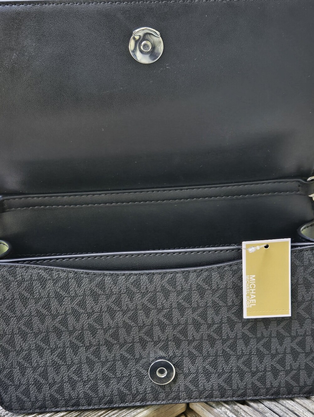 NWT Michael Kors Black Signature Crossbody Bag - Picture 3 of 7